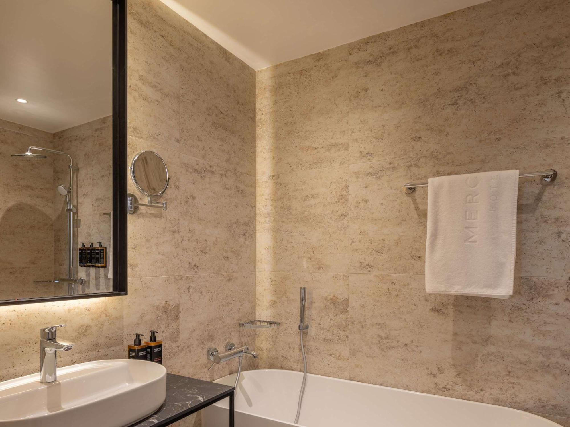 Mercure Prishtina City 普里什蒂纳 外观 照片